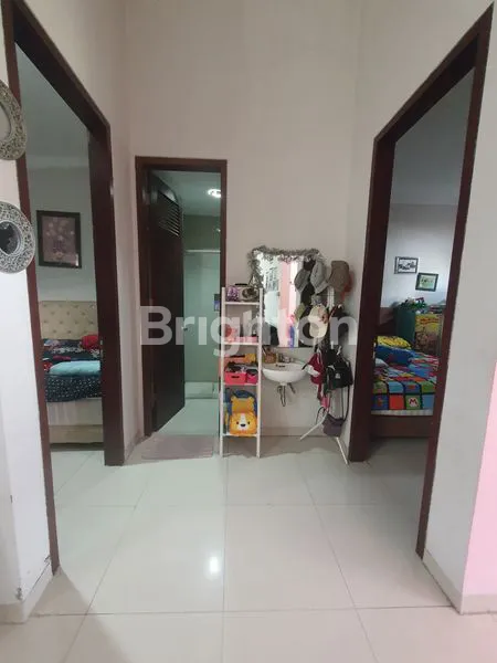 image RUMAH MODERN MINIMALIS DI KAWASAN PREMIUM DENGAN AKSES MUDAH TOL SINGOSARI (4)