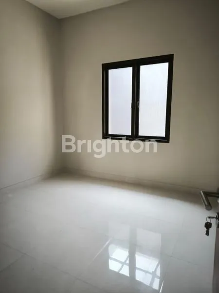image DIJUAL RUMAH BARU DI SEKTOR GADING SERPONG (7)