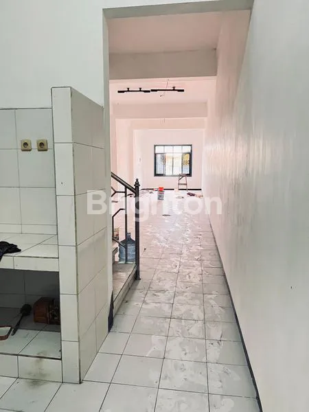 image RUKO 4 LANTAI STRATEGIS NOL JALAN RAYA SIMO, LEBAR 5, BARU RENOVASI, SURABAYA BARAT, ROW JALAN 3 TRUK (3)