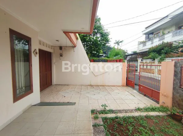 image RUMAH KEMANGGISAN DALAM KOMPLEK RAPIH DAN TERAWAT JAKARTA BARAT (2)