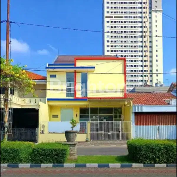 image RUMAH 2LT DI KOMERSIAL AREA, COCOK UNTUK RUMAH TINGGAL DAN BERBAGAI USAHA (1)