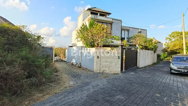 image INVESTASI TANAH HOOK EKSKLUSIF, DEKAT NUSA DUA, ZONA KUNING  (4)