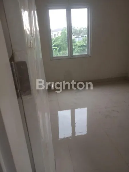 image DIJUAL RUMAH SERPONG PARAMOUNT TANGERANG  (4)