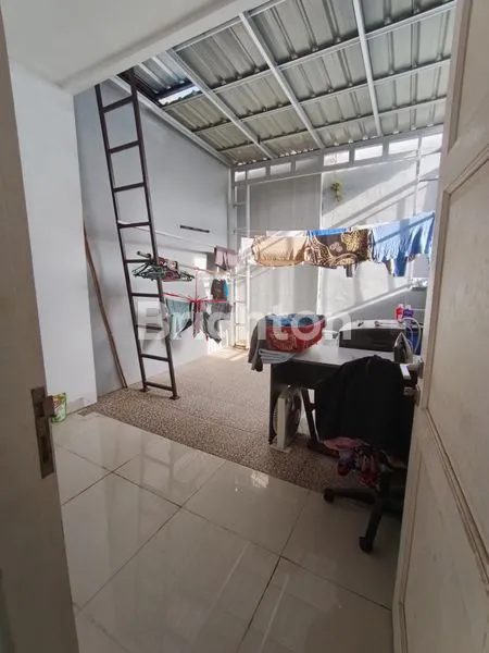 image RUMAH CANTIK DIJUAL DI PERUMAHAN CITRALAND (8)