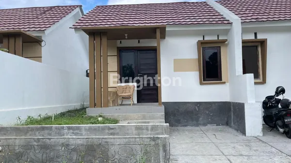 image RUMAH MODERN DI LOKASI STRATEGIS DI TABANAN-TYPE 3 UDAYANA ESTATE (1)