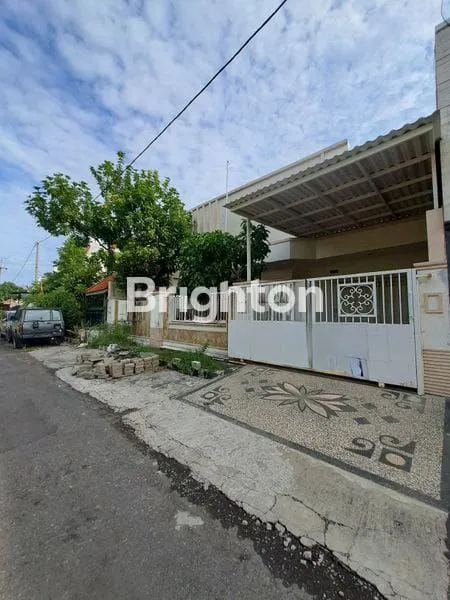 image RUMAH 2LANTAI DI DHARMAHUSADA SURABAYA DEKAT UNAIR GM GALAXY MAL  (2)