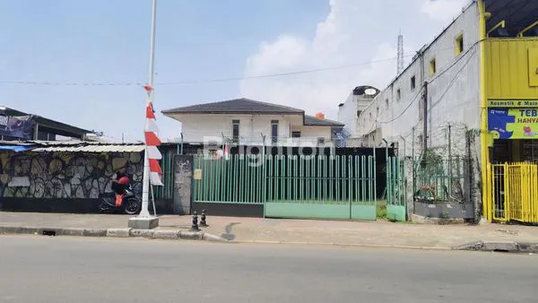 KEDOYA RAYA HARGA DIBAWAH  NJOP LUAS 740M , JAKARTA BARAT