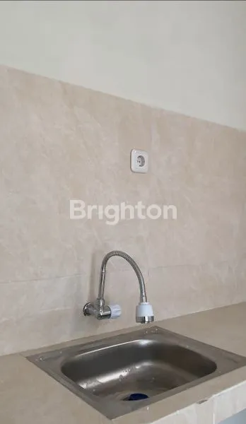 image RUKO BANGUNAN BARU JALAN RAMAI 2 LANTAI-ADI SOEMARMO SOLO BANYUANYAR (7)