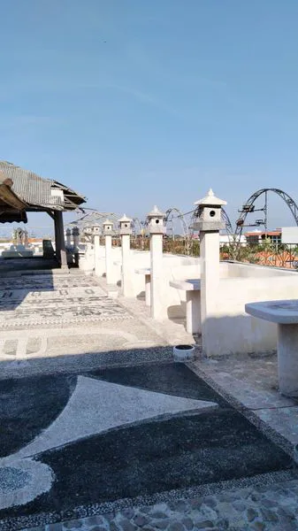 image GEDUNG 4 LANTAI PREMIUM DI JALAN RAYA KEROBOKAN (6)