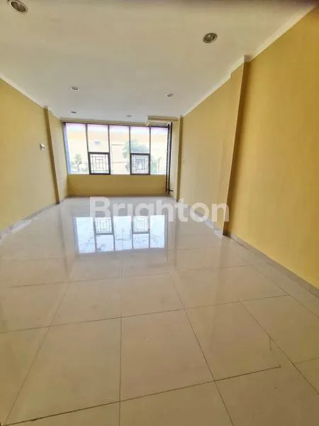 image RUKO 2.5 LANTAI RAPI TERAWAT SIAP HUNI CBD CENGKARENG BUSINESS DISTRICT TAMAN PALEM (3)