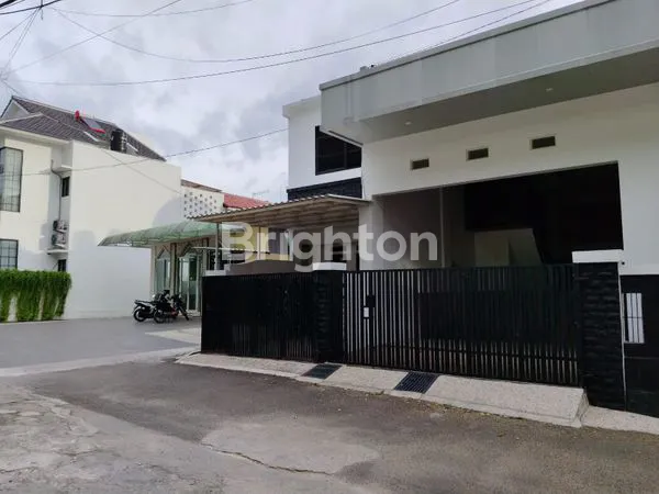 image RUMAH DEKAT STASIUN 2 ½ LANTAI DI PONDOK KOPI JAKARTA TIMUR SHM (2)