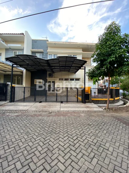 DISEWAKAN RUMAH ARAYA 2, LUX, MINIMALIS, SIAP HUNI, SEMI FURNISHED, COCOK UNTUK ANAK KOST, DEKAT DENGAN KAMPUS ITS