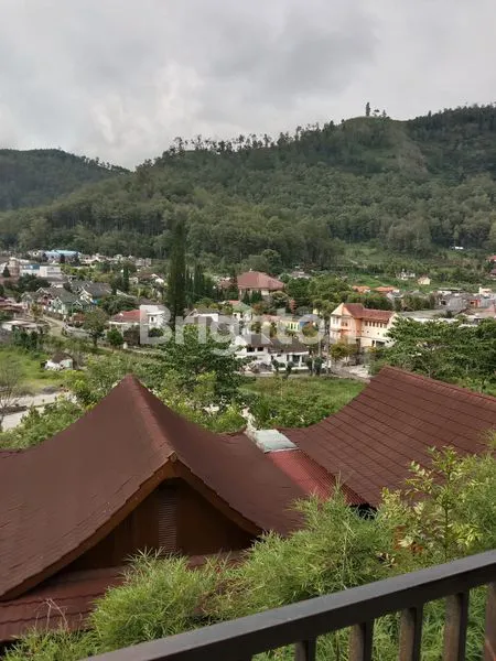 image VILLA SONGGORITI VIEW MANTAP SEGERA (2)