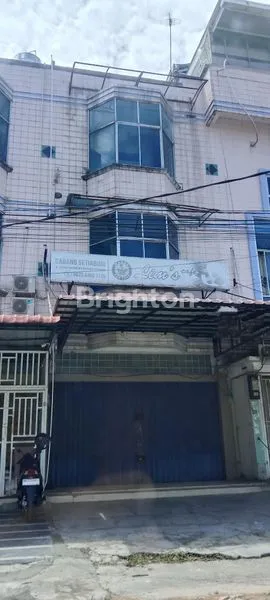 image RUKO 3 LANTAI PREMIUM STRATEGIS DI PUSAT KOTA PEKANBARU (1)