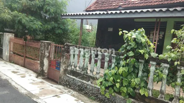 image RUMAH KLASIK 276M² STRATEGIS DI RAWAMANGUN, 4KT, SHM (2)