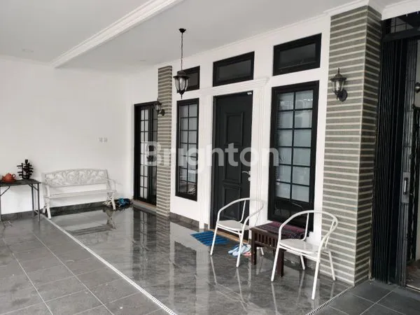 image DI JUAL CEPAT RUMAH 2 LANTAI BAGUS DAN RAPI. SIAP HUNI DI JOHAR BARU JAKARTA PUSAT (1)