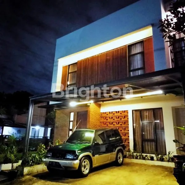 RUMAH MEWAH STRATEGIS, NYAMAN DAN ASRI