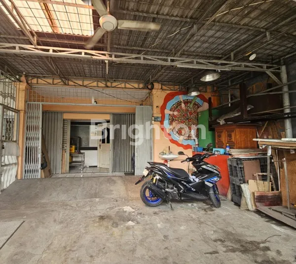 image DIJUAL RUKO 3 LANTAI DI TAMAN RATU – SIAP PAKAI, COCOK KANTOR, USAHA & GUDANG! (6)