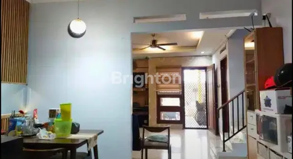 image RUMAH CANTIK 2 LANTAI 3 KAMAR TIDUR CLUSTER HARMONI HARAPAN INDAH BEKASI (2)