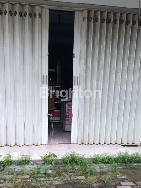 image RUKO DUA LANTAI STRATEGIS DI JALAN RAYA NGIJO KARANGPLOSO DENGAN HALAMAN LUAS DEPAN BELAKANG (3)