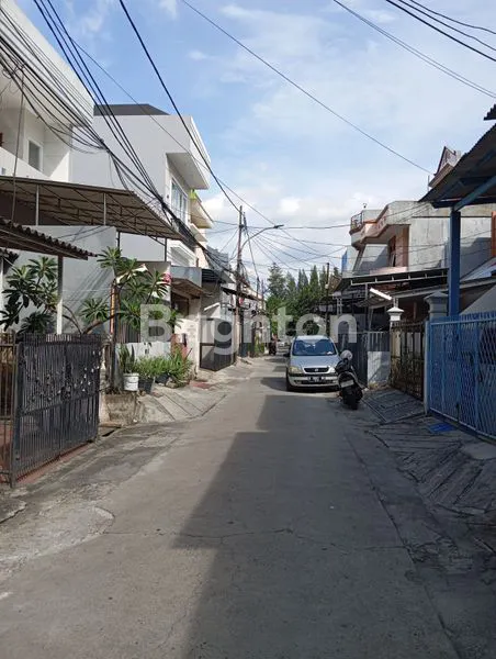 image RUMAH KOST KELAPA MOLEK (2)