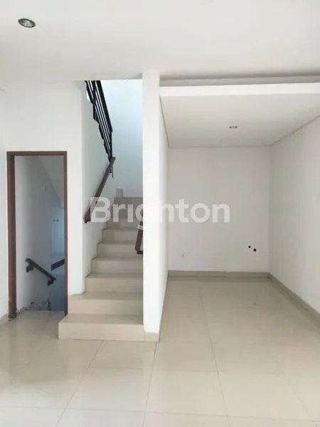 image RUMAH DI RENON LOKASI STRATEGIS (4)