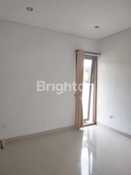 image RUMAH DI RENON LOKASI STRATEGIS (3)