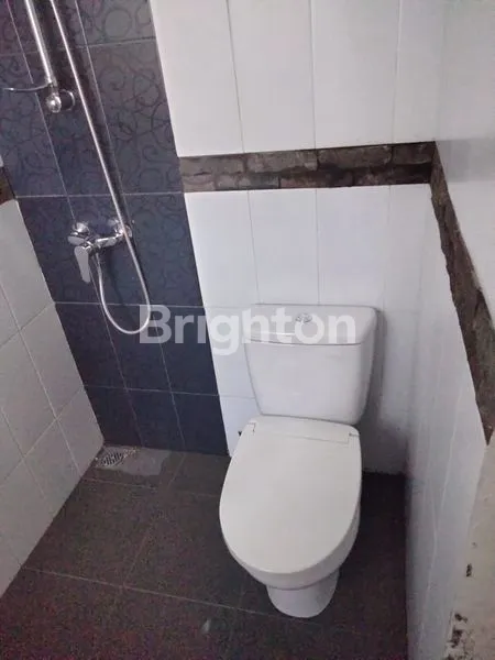 image RUMAH DI RENON LOKASI STRATEGIS (6)