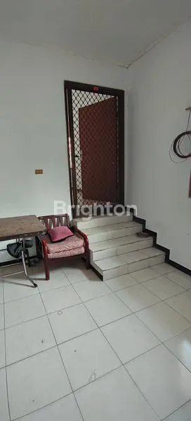 image RUMAH 2 LANTAI DI PEJAGALAN JAKARTA BARAT (7)