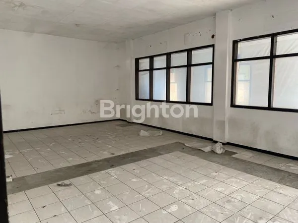 image RUMAH EX SEKOLAH, NOL JALAN PANJI SUROSO (3)