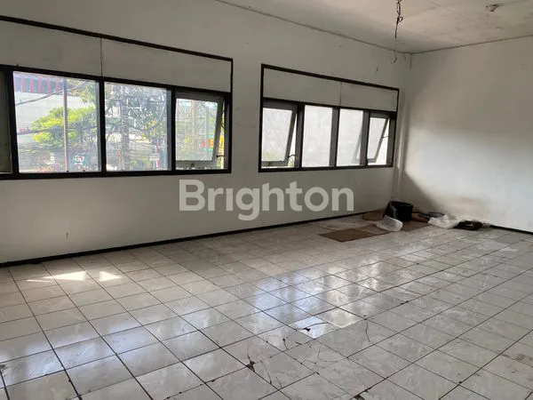 image RUMAH EX SEKOLAH, NOL JALAN PANJI SUROSO (7)