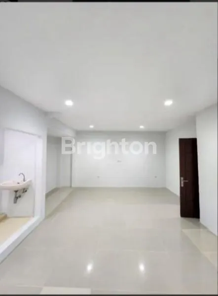 image RUMAH BAGUS SIAP HUNI DI PERUMAHAN ELIT.DEKAT PINTU TOL JAGORAWI.DANAU BOGOR RAYA.BOGOR (4)