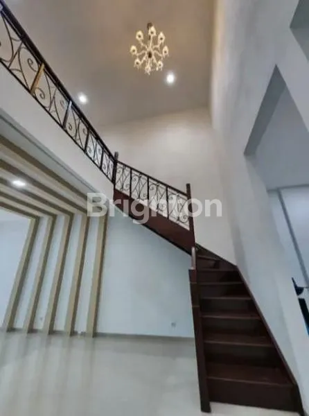 image RUMAH BAGUS SIAP HUNI DI PERUMAHAN ELIT.DEKAT PINTU TOL JAGORAWI.DANAU BOGOR RAYA.BOGOR (1)