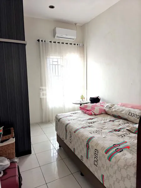 image DI JUAL RUMAH BAGUS - THE GRAND MENTENG INDAH - LEBAR 8 METER - FULL FURNISHED - KONDISI BAGUS TERAWAT - TITIK LOKASI PREMIUM (7)