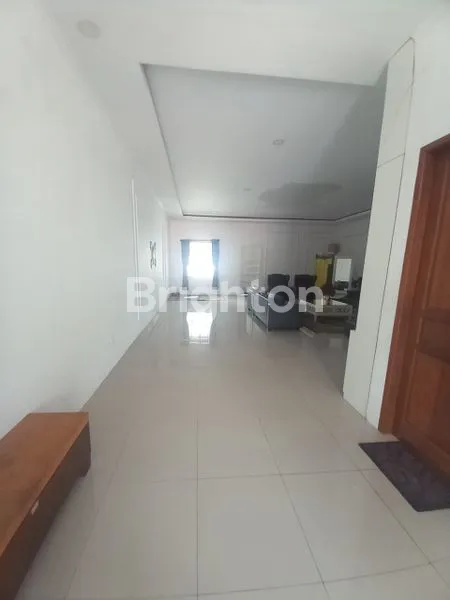 image RUMAH NYAMAN 2LANTAI DI AREA STRATEGIS JALAN  KEMBAR BANDUNG (3)