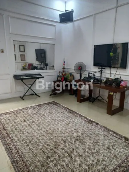 image RUMAH NYAMAN 2LANTAI DI AREA STRATEGIS JALAN  KEMBAR BANDUNG (7)