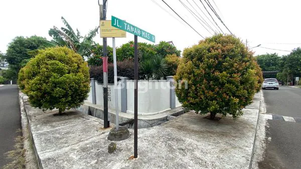 image DIJUAL RUMAH HOEK DI DAERAH KAYU PUTIH PULOGADUNG JAKARTA TIMUR. TENANG DAN BEBAS BANJIR. (2)