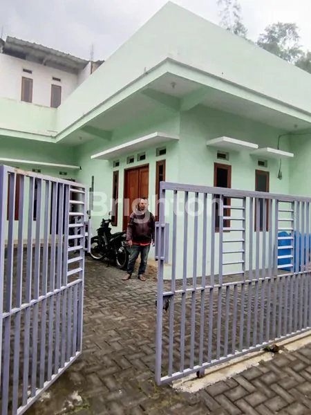 image DEKAT DENGAN JEMBATAN LEMBAYUNG DI GADANG MALANG (1)