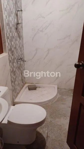 image RUMAH KAYU MODERN, 3KM, HALAMAN LUAS DI TUKAD BATANGHARI (5)