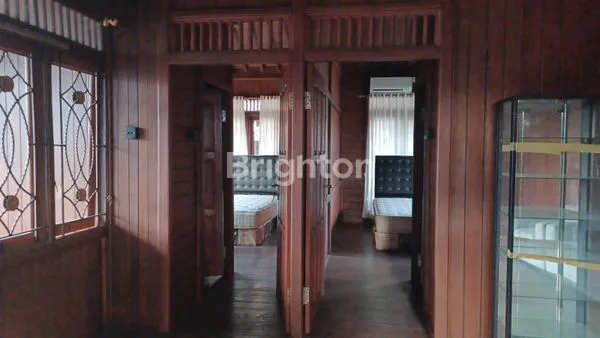 image RUMAH KAYU MODERN, 3KM, HALAMAN LUAS DI TUKAD BATANGHARI (6)