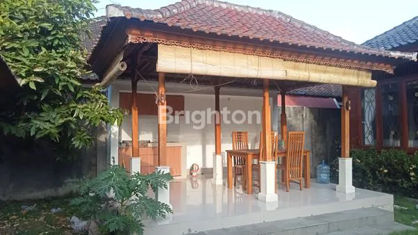 image RUMAH KAYU MODERN, 3KM, HALAMAN LUAS DI TUKAD BATANGHARI (4)
