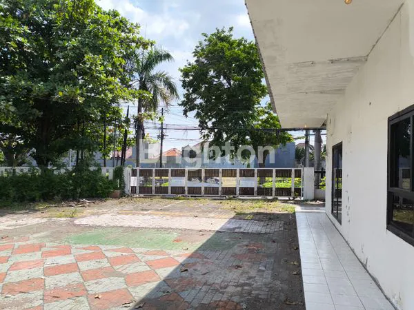 image TEMPAT USAHA KETINTANG (3)