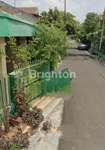 image TANAH PREMIUM 225M² PLUS RUMAH BARU DI KOMPLEK ELITE GENTAN (2)