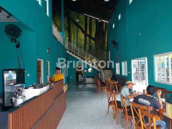 image OPER KONTRAK CAFE CANTIK DAN BERSIH TENGAH KOTA DI JALAN RAYA SANGAT DEKAT MENUJU  PANTAI KARTINI MASIH  10 TH  (8)