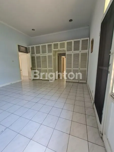 image HERITAGE HOUSE SEJAK 1930 , LINGKUNGAN ELIT ,ASRI DAN TENANG MENTENG (8)