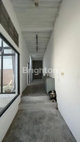 image DIJUAL CEPAT RUMAH MEWAH DI SEMARANG BARAT (7)