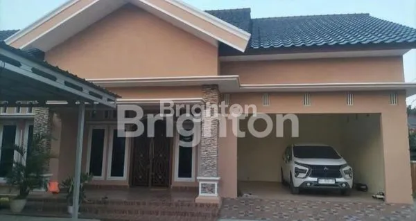 DIJUAL CEPAT  RUMAH TENGAH KOTA  STRATEGIS KANCIL PUTIH 2 DEMANG LEBAR DAUN