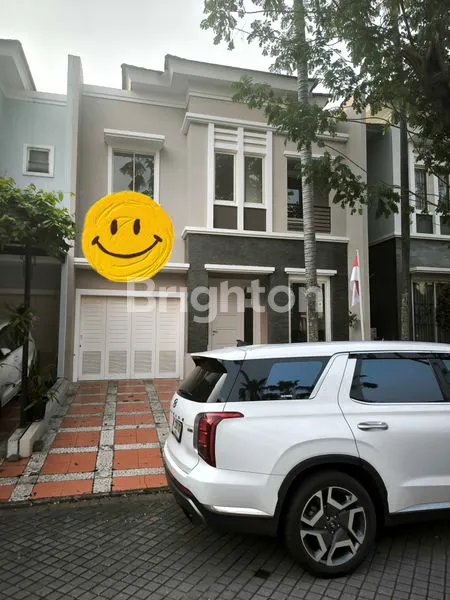 image RUMAH MEWAH 2 LANTAI DI PONDOK HIJAU GOLF, GADING SERPONG (1)
