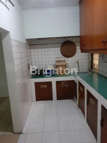 image RUMAH LAYAKHUNI DIJUAL HITUNG TANAH SAJA DKT RS PERSAHABATAN AKSES 3 MOBIL BISA UTK USAHA/RUMAH KOS (5)