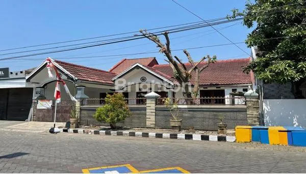 RUMAH MEWAH FULL RENOV MEDOKAN SURABAYA TIMUR
